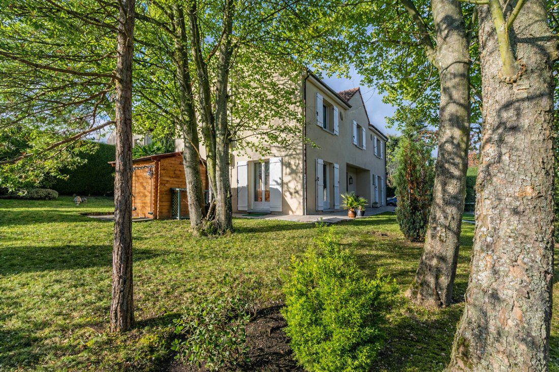 House in Forêt, Saint-Germain-en-Laye, France 4 - 18148770