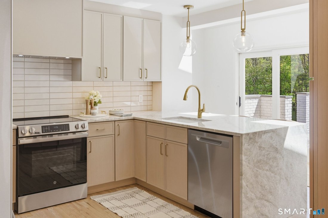 House in Norwalk, Connecticut, United States 5 - 18147642