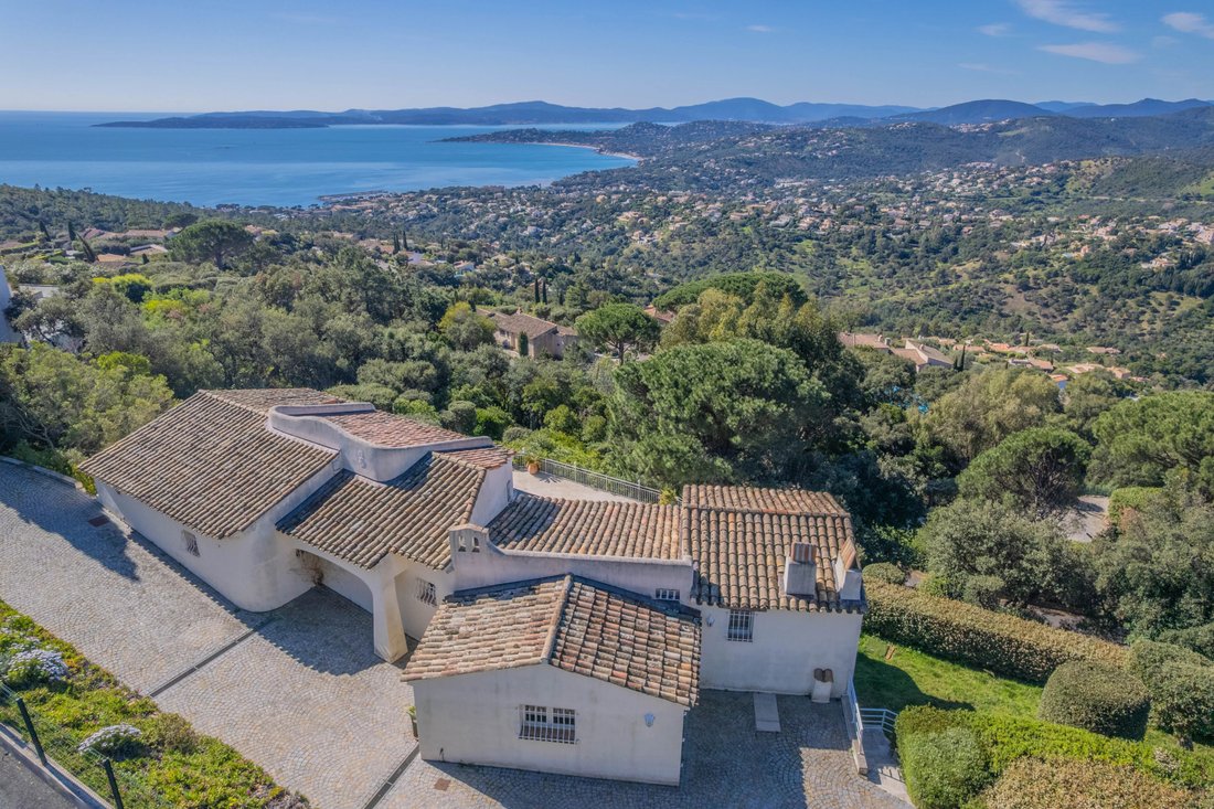 Villa in Les Issambres, Roquebrune-sur-Argens, France 1 - 18146599