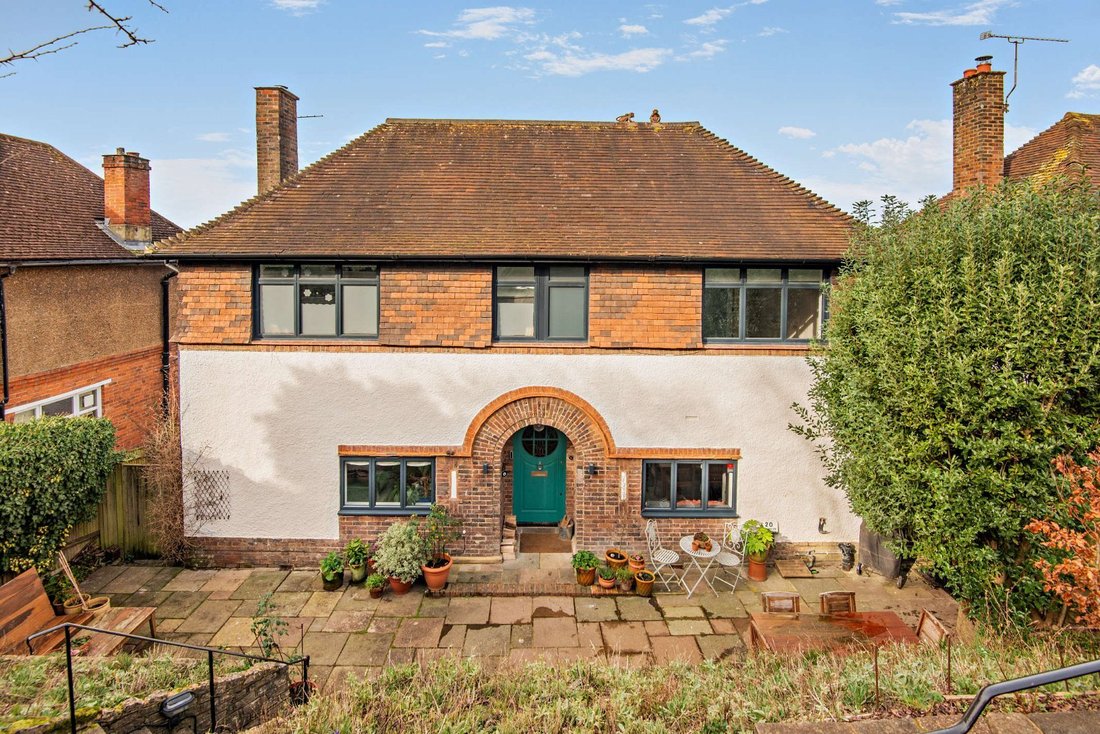 House in Guildford, England 1 - 17356547