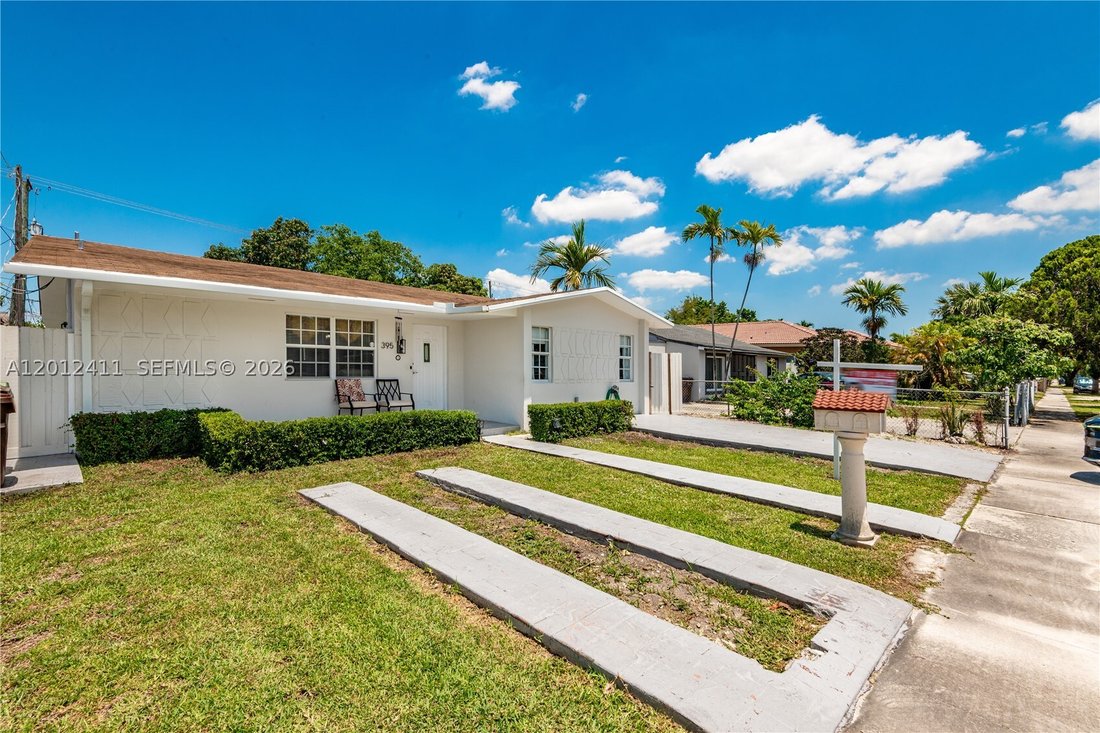 House in Hialeah, Florida, United States 3 - 17841517