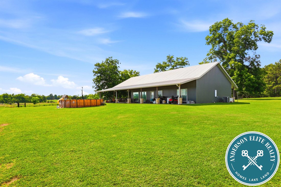 House in Carthage, Texas, United States 2 - 17968558