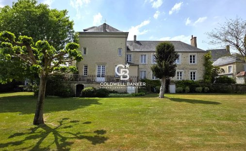 House in Parce-sur-Sarthe, Pays de la Loire, France 1