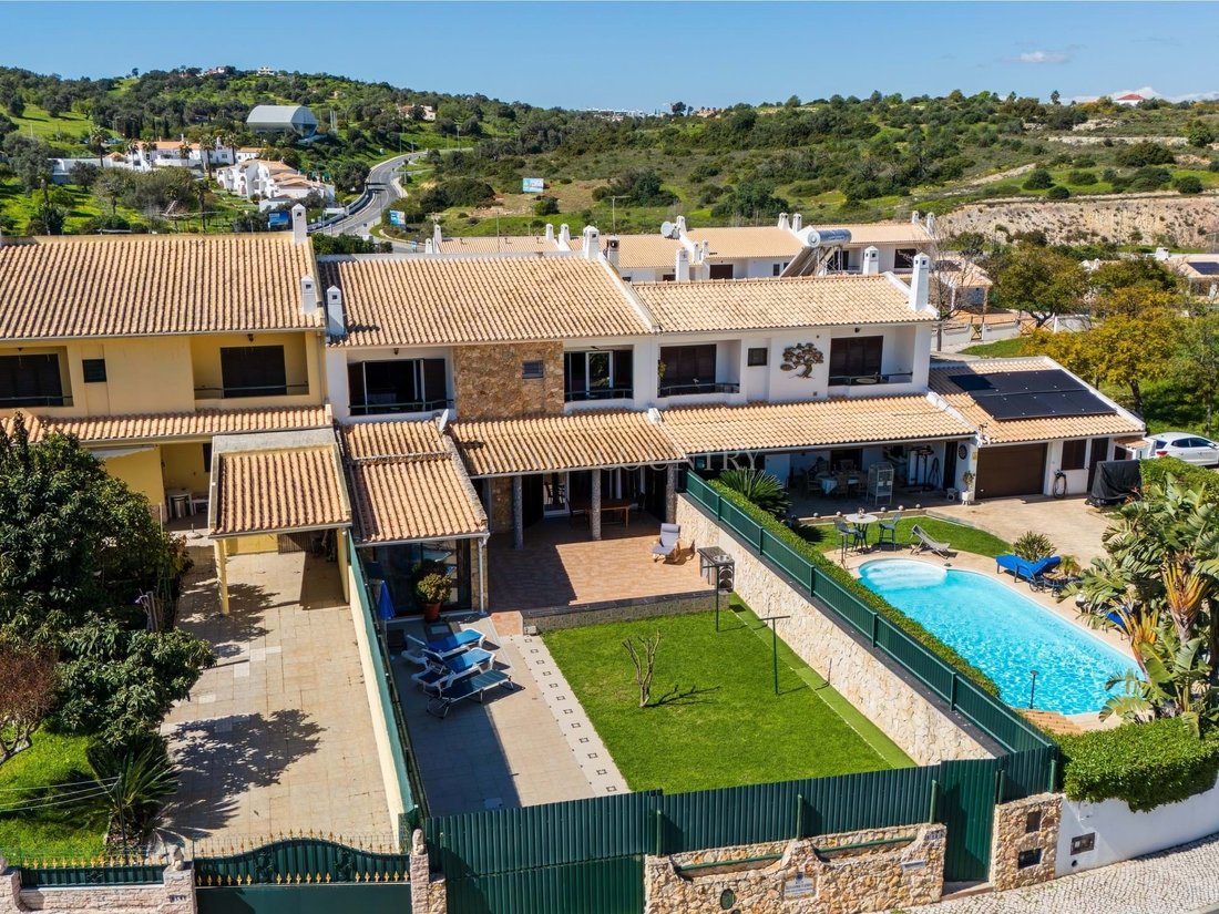 Residenza a Olhos de Agua, Algarve, Portogallo 3 - 18147261