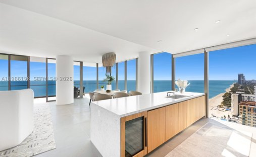 Condominio en Hallandale Beach, Florida, Estados Unidos 1