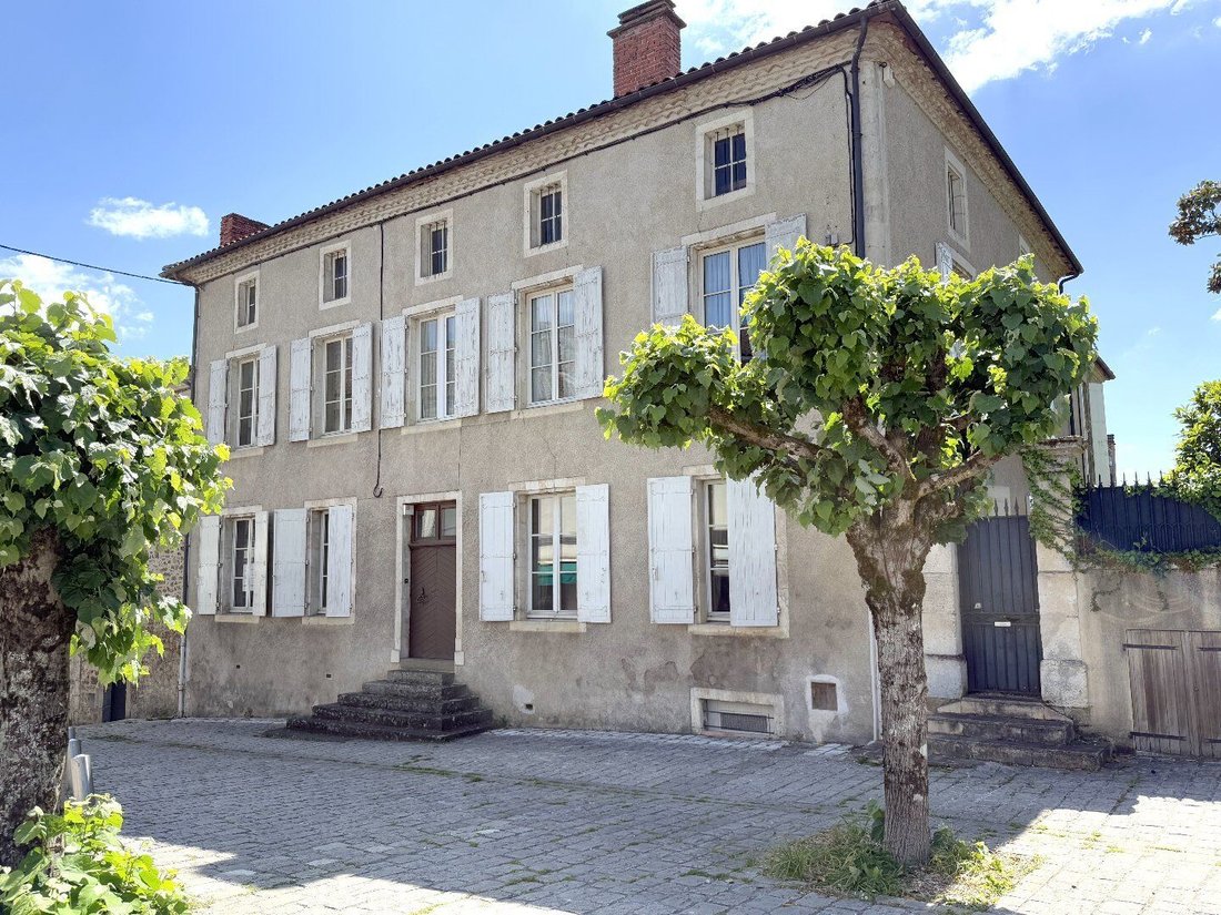 Villa in Nontron, Nouvelle-Aquitaine, France 1 - 18150483