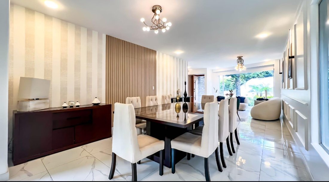 House in Quito, Pichincha, Ecuador 3 - 18150207