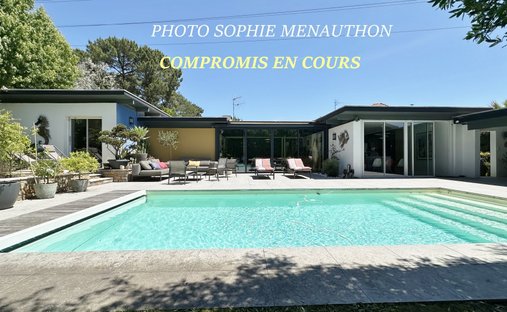 Villa in Anglet, Nouvelle-Aquitaine, France 1