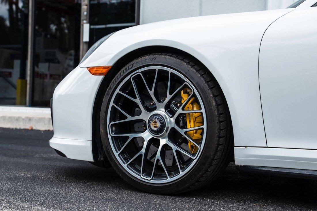 Cabriolet in Boynton Beach, FL, United States 5 - 18150846