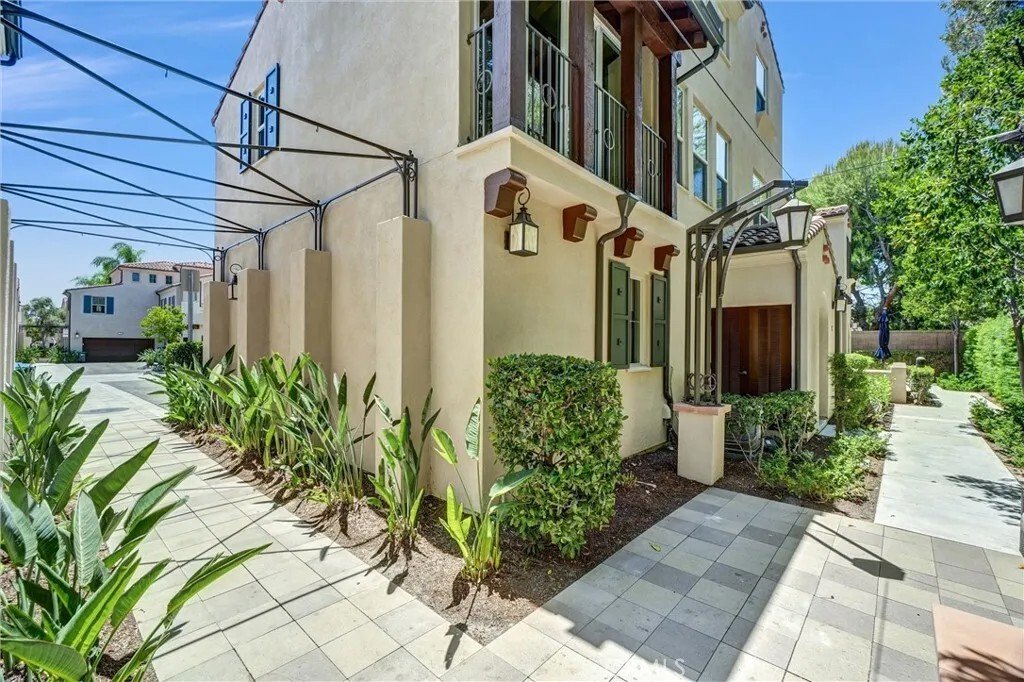 Condo in Irvine, California, United States 2 - 18148329