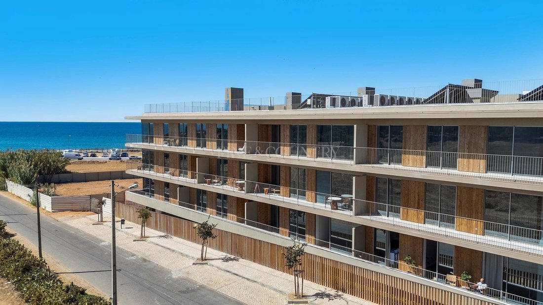 Apartment in Quarteira, Algarve, Portugal 3 - 18147431