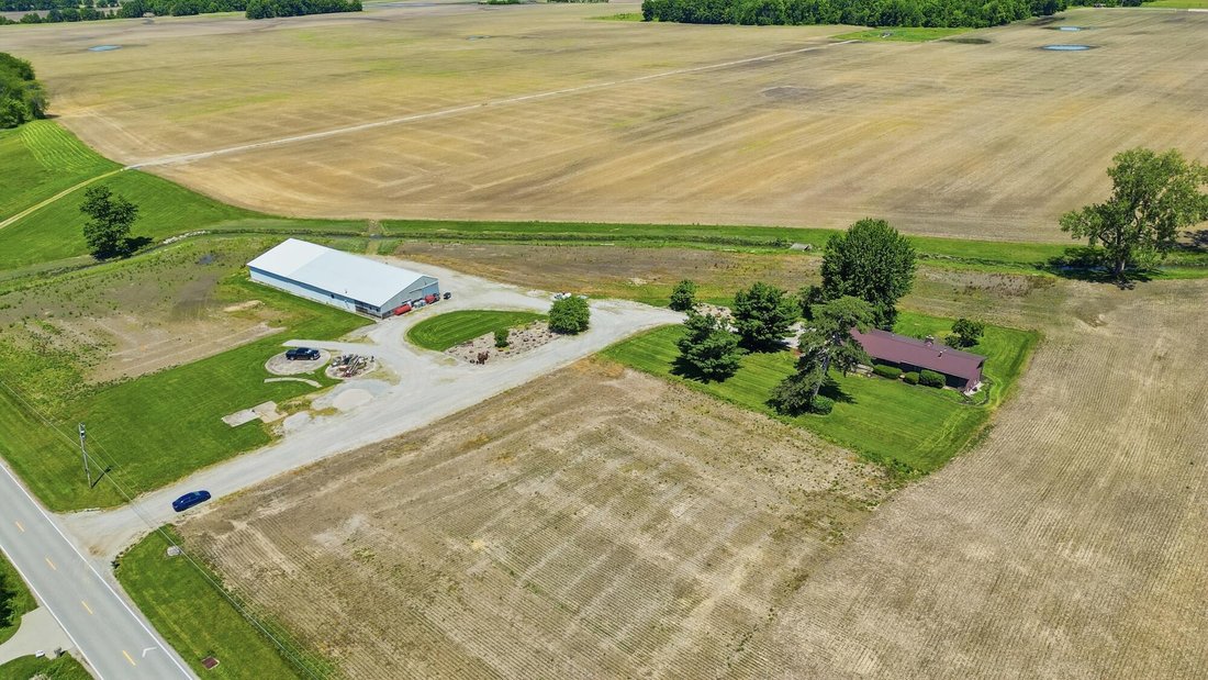 Farm Ranch in Galena, Ohio, United States 4 - 18145072