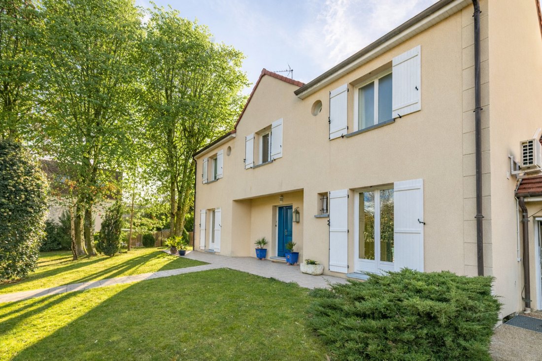 House in Forêt, Saint-Germain-en-Laye, France 5 - 18148770