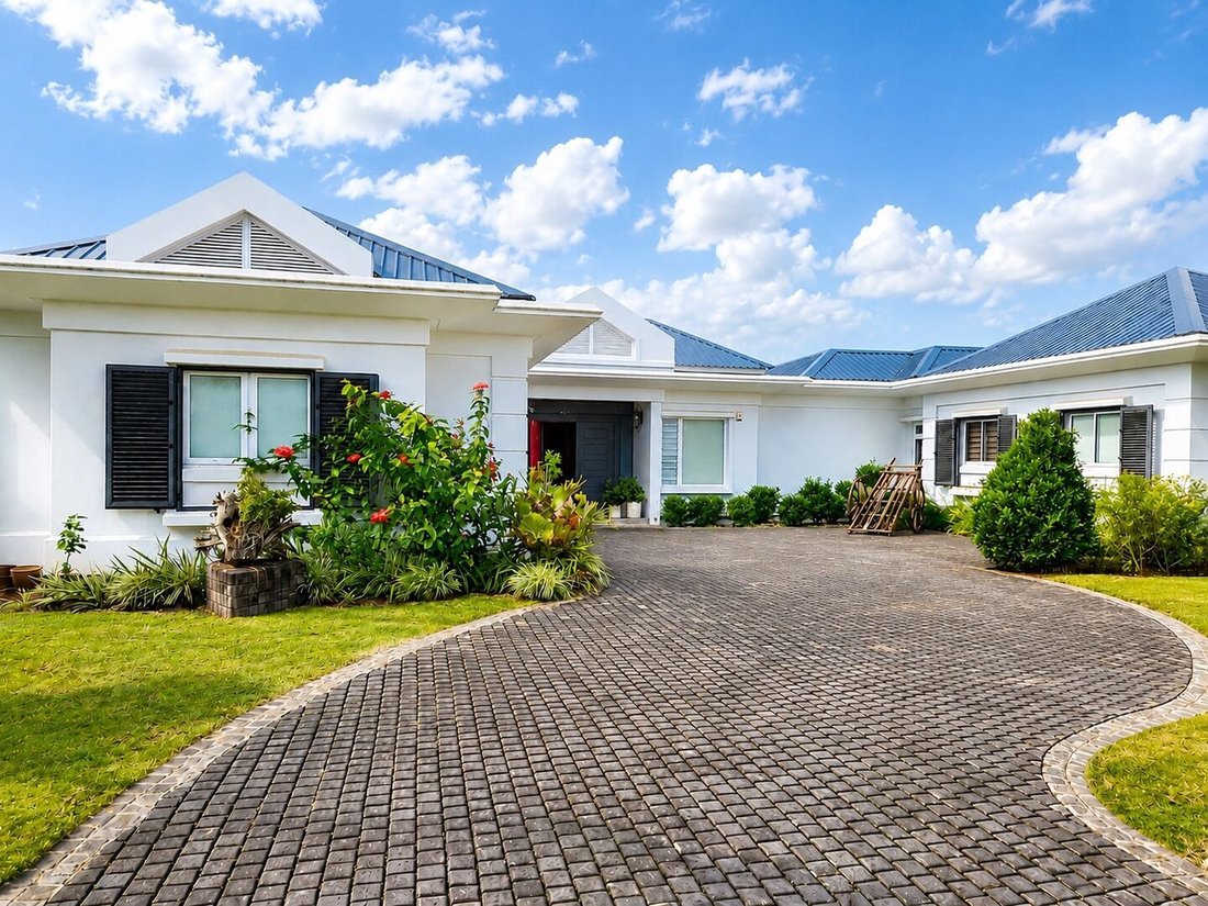 House in Tamarin, Rivière Noire District, Mauritius 2 - 18144755
