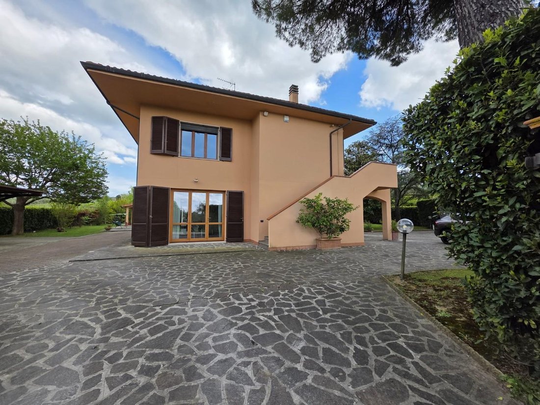Villa in Crespina, Tuscany, Italy 4 - 18150296