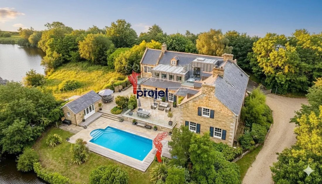Estate in Kervénanec-Le Ter, Lorient, France 3 - 17302740