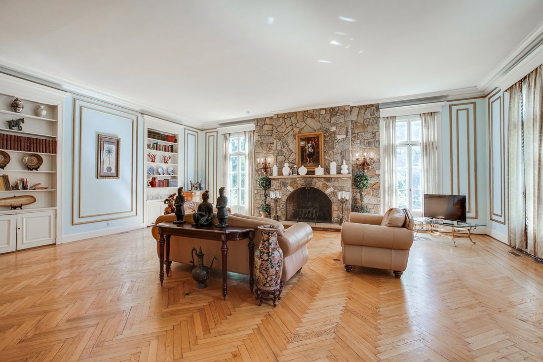 House in Saint James, New York, United States 4 - 18146131