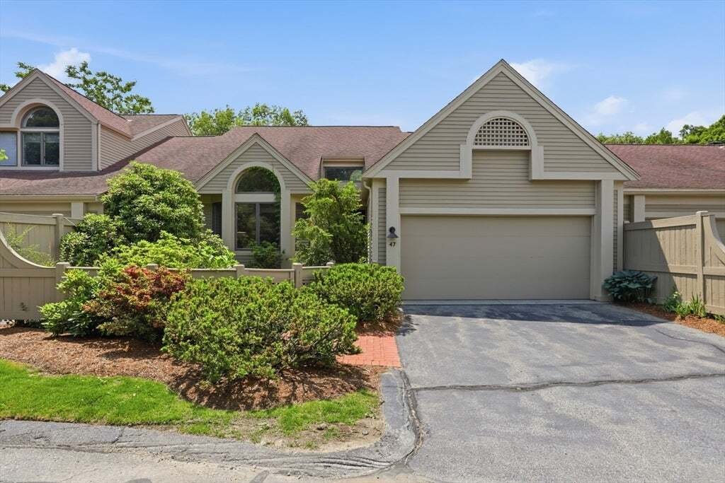 Condo in Winchester, Massachusetts, United States 1 - 18150210