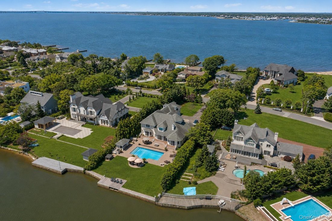 House in Islip, New York, United States 4 - 18148084