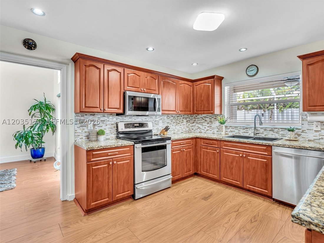 House in Miramar, Florida, United States 5 - 18148884