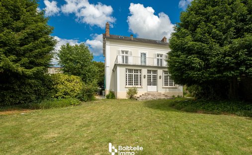 House in Chailly-en-Biere, Ile-de-France, France 1