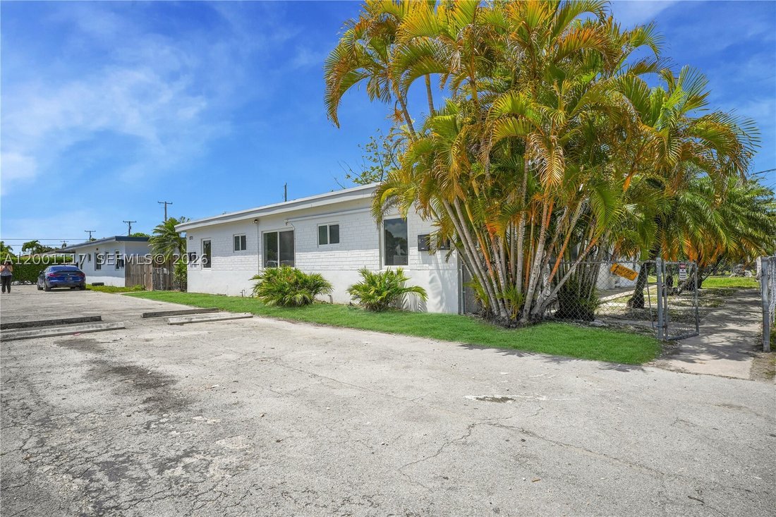 Miami, Florida, United States 2 - 17692699