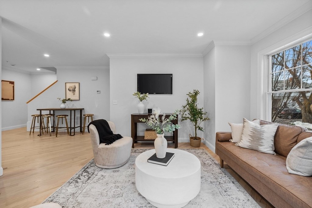 Condo in Watertown, Massachusetts, United States 5 - 18145713