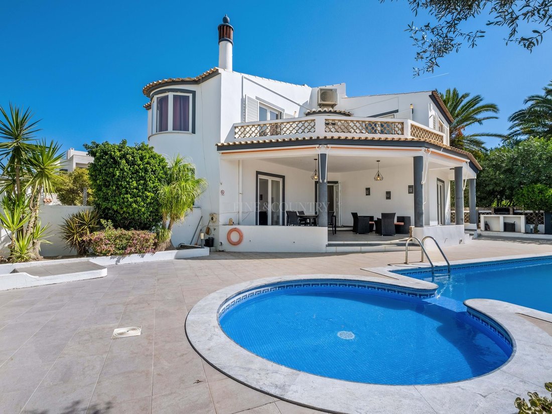 Villa in Loule (Sao Clemente), Algarve, Portugal 4 - 16797665