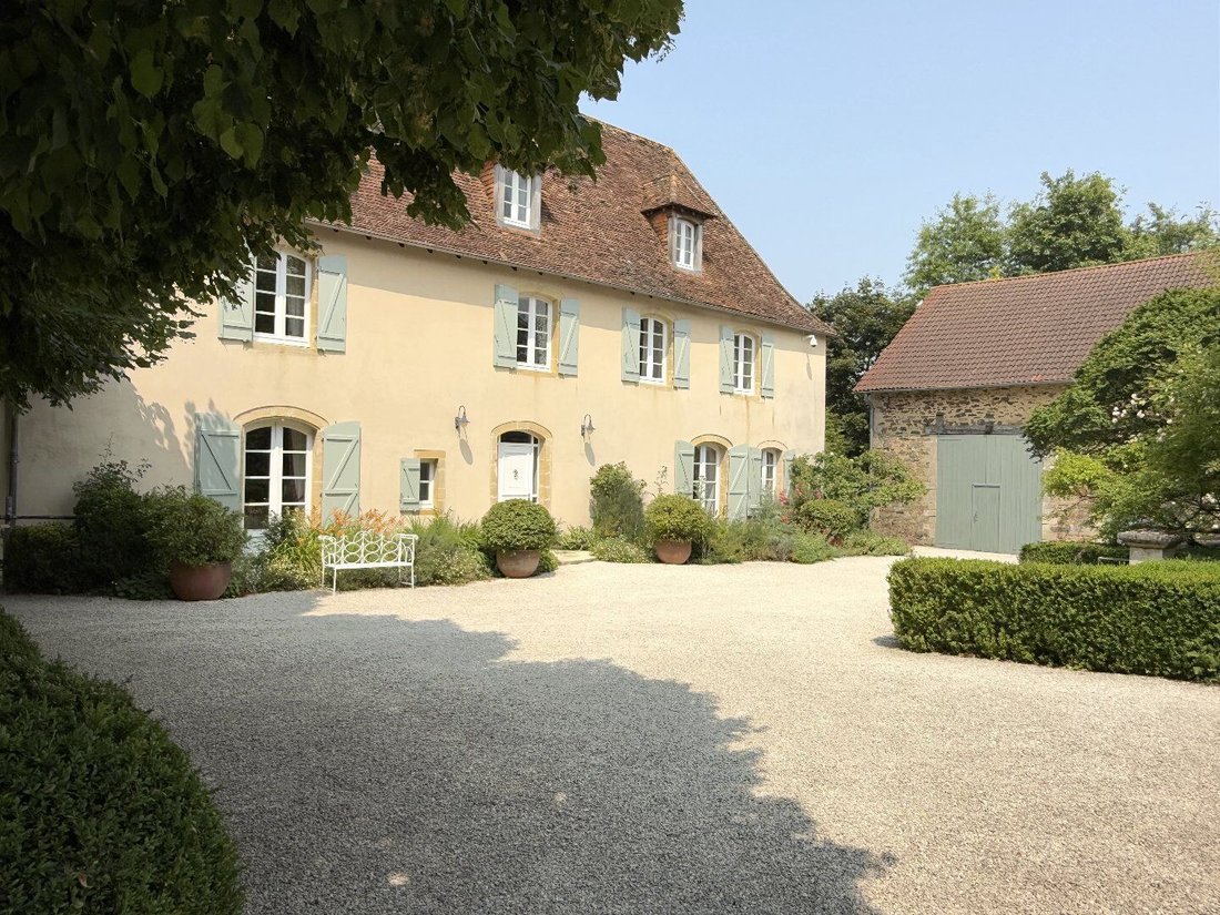 Villa in Sarrazac, Nouvelle-Aquitaine, France 1 - 18150517