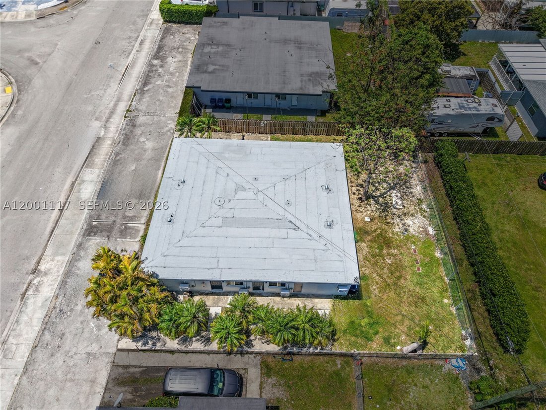 Miami, Florida, United States 5 - 17692699