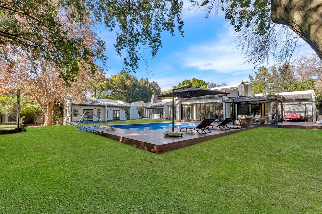 House in Illovo, Chislehurston, Gauteng 1 - 18077776