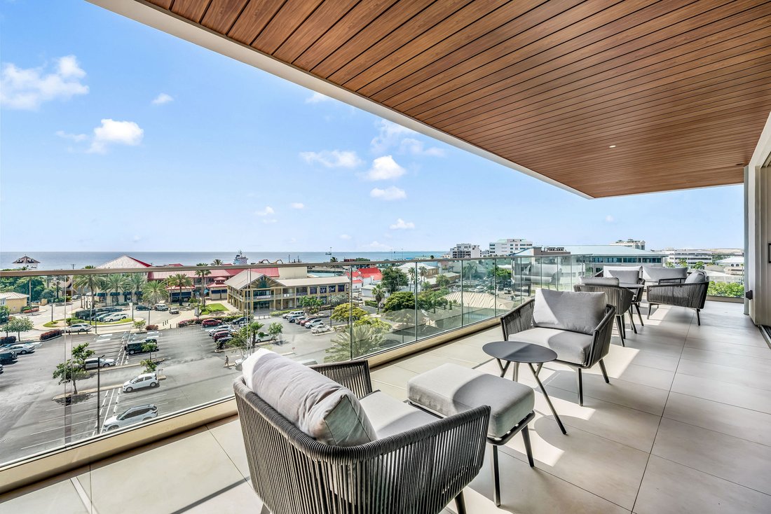 Condo in George Town, George Town, Cayman Islands 1 - 17715347