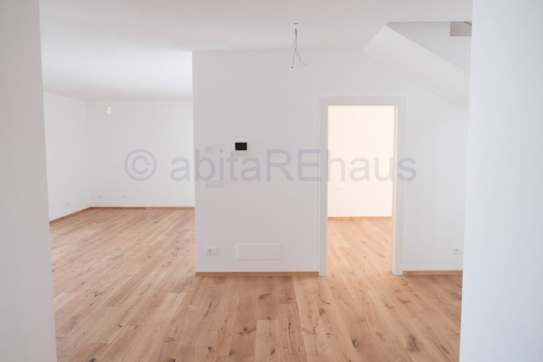 Apartment in Neumarkt, Trentino – Alto Adige/Südtirol, Italy 2 - 18150841