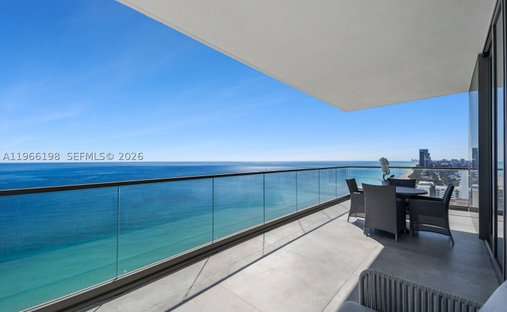 Condo in Hallandale Beach, Florida, United States 1