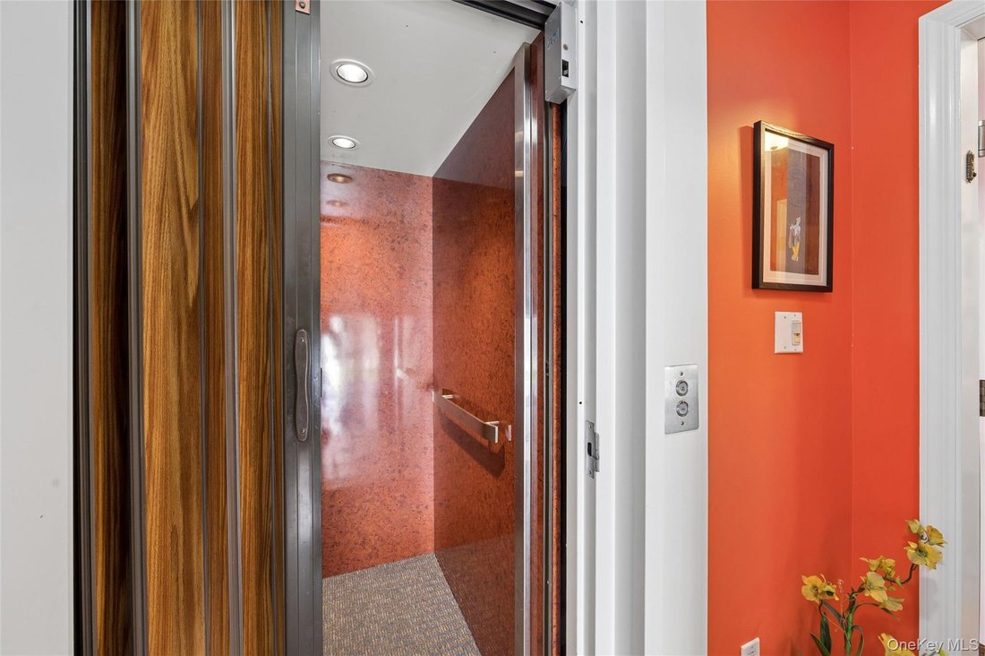Condo in Long Beach, New York, United States 4 - 18145776
