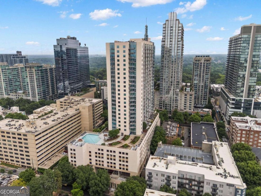 Condo in Atlanta, Georgia, United States 1 - 18145633