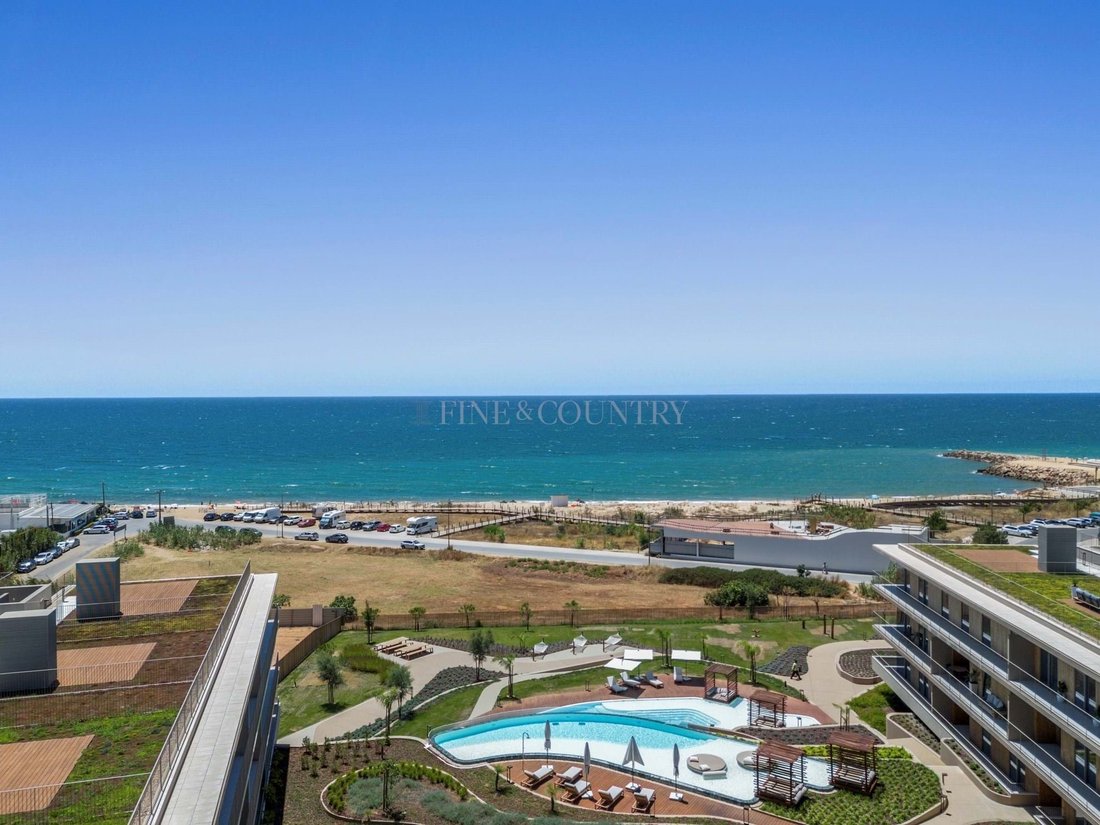 Apartment in Quarteira, Algarve, Portugal 1 - 16196902