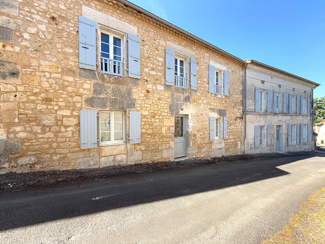 Villa in Charras, Nouvelle-Aquitaine, France 4 - 18150498