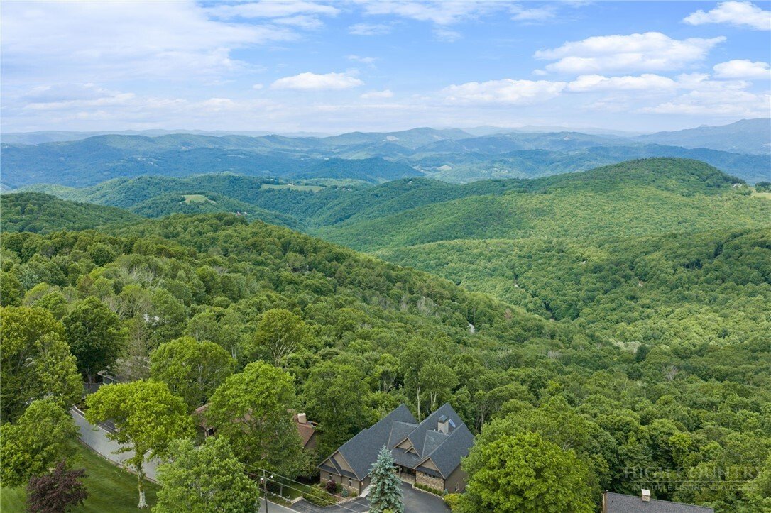 House in Banner Elk, North Carolina, United States 5 - 18147590