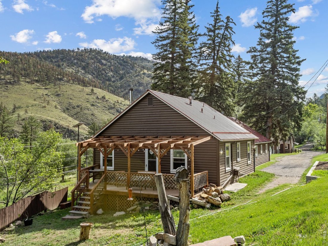 Berthoud, Colorado, United States 2 - 18149080