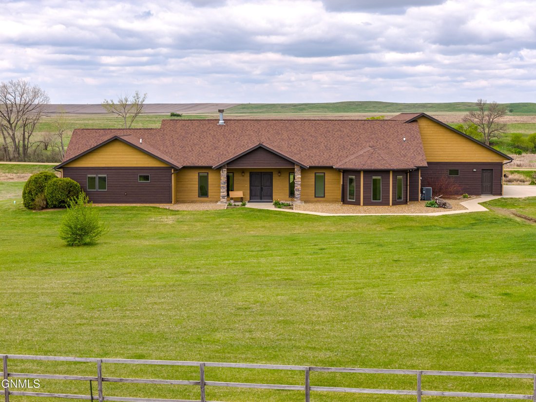 House in Bismarck, North Dakota, United States 1 - 18146579