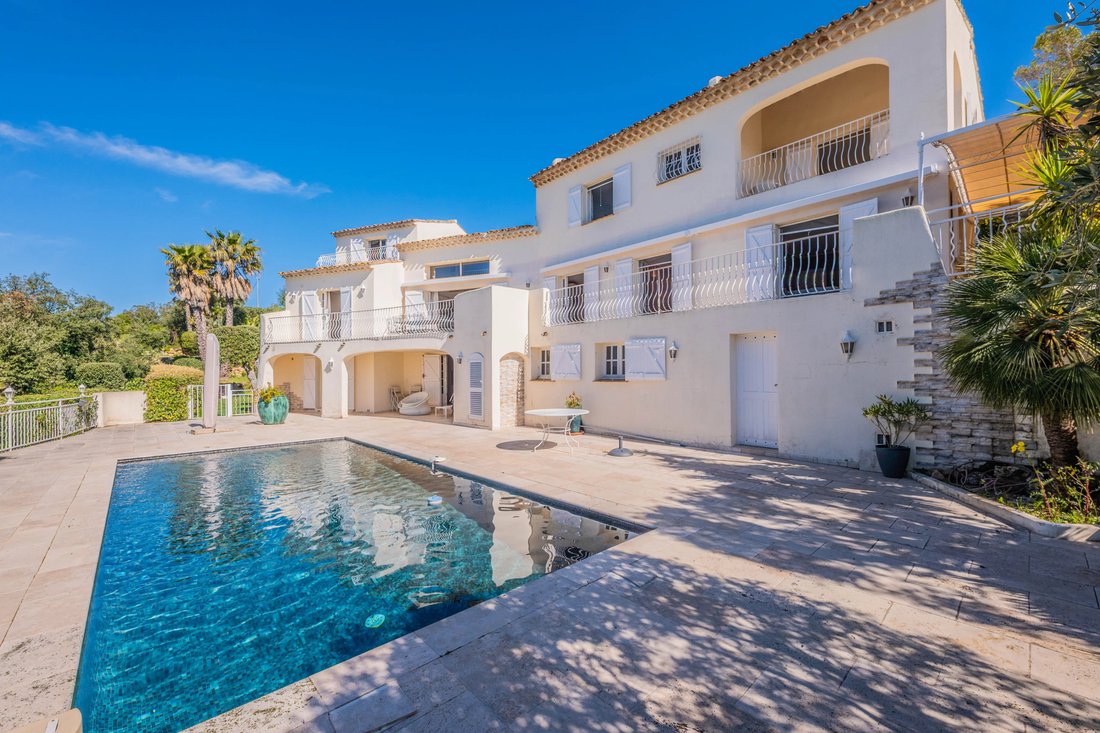Villa in Les Issambres, Roquebrune-sur-Argens, France 3 - 18146599