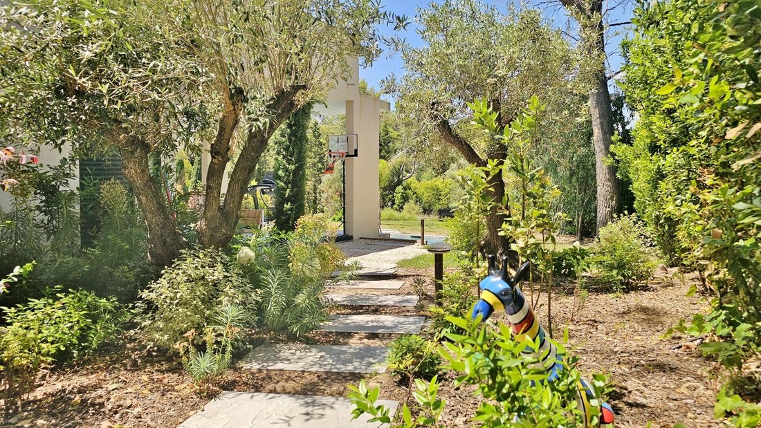 Villa in Valbonne, Provence-Alpes-Côte d'Azur, France 3 - 18080975