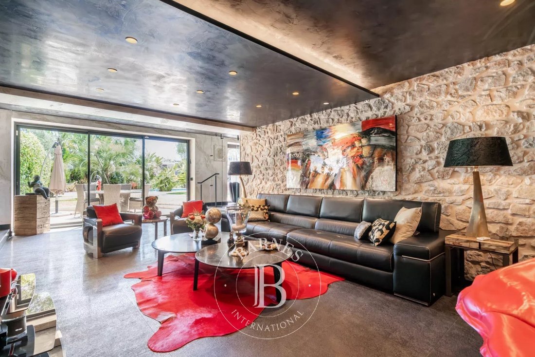 Apartment in Europe, Le Cannet, France 2 - 18146283