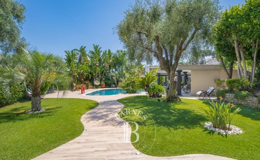 Apartment in Europe, Le Cannet, France 1