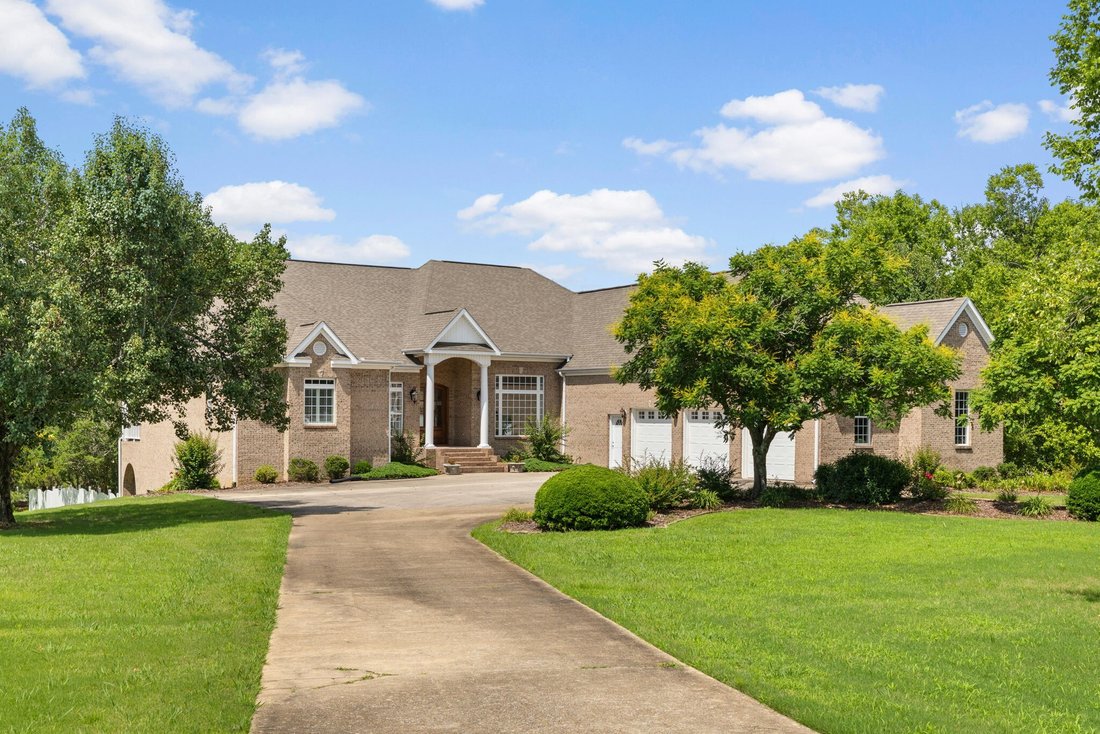 House in Florence, Alabama, United States 1 - 18144740