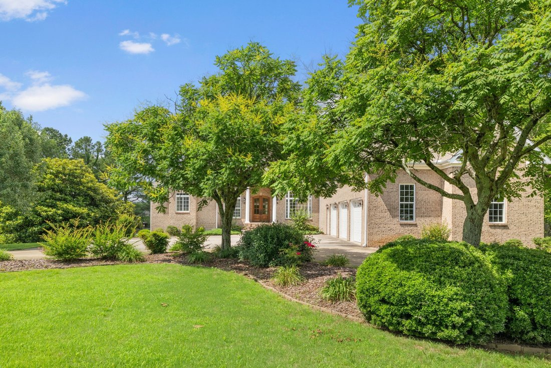 House in Florence, Alabama, United States 3 - 18144740