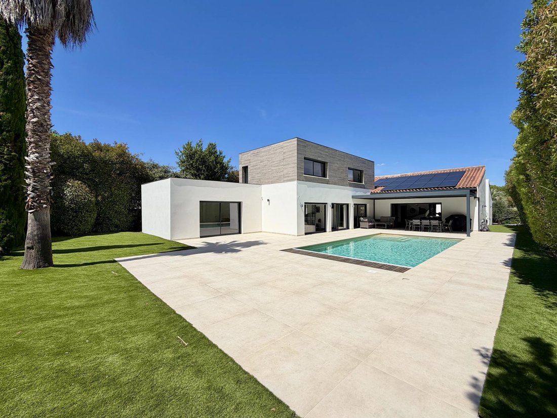Villa in Montferrier-sur-Lez, Occitania, France 1 - 17142079