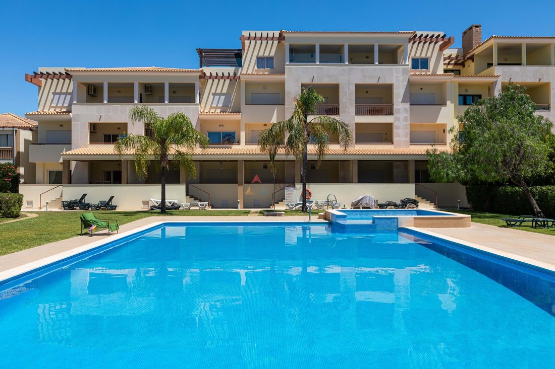 Apartment in Vilamoura, Quarteira, Algarve 1 - 18147114