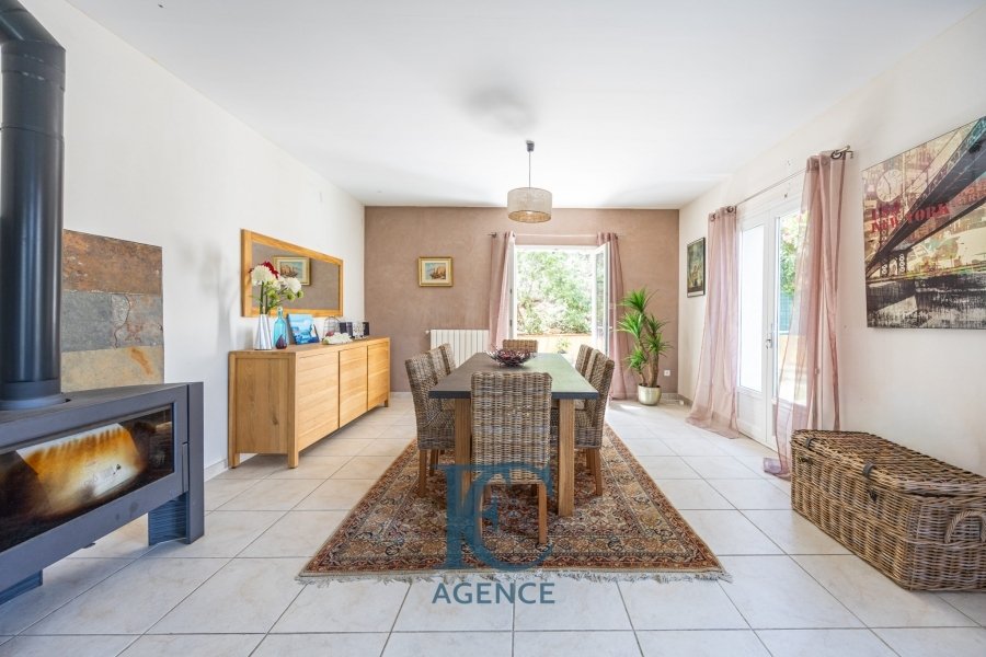 House in Six-Fours-les-Plages, Provence-Alpes-Côte d'Azur, France 3 - 18148547